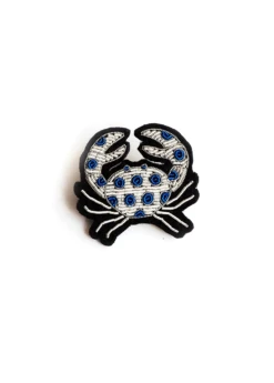 Broche Brodée Crabe à Pois - SAINT JAMES X Macon & Lesquoy (BLANC/BLEU)