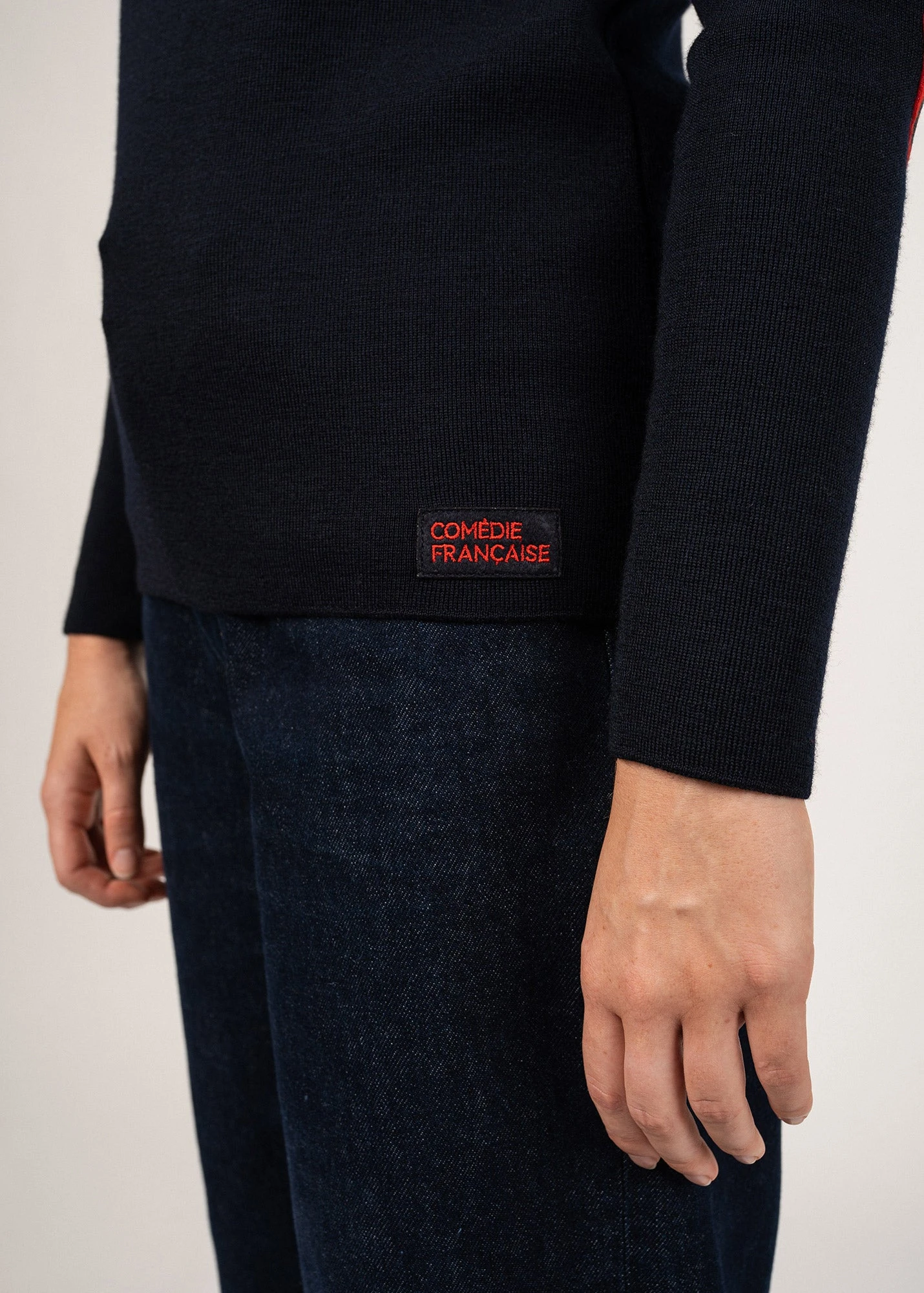 Pull Marin Brégançon à Coudières - SAINT JAMES X Comédie Française (NAVY) 7 Pull Marin Brégançon à Coudières - SAINT JAMES X Comédie Française (NAVY) - Image 5